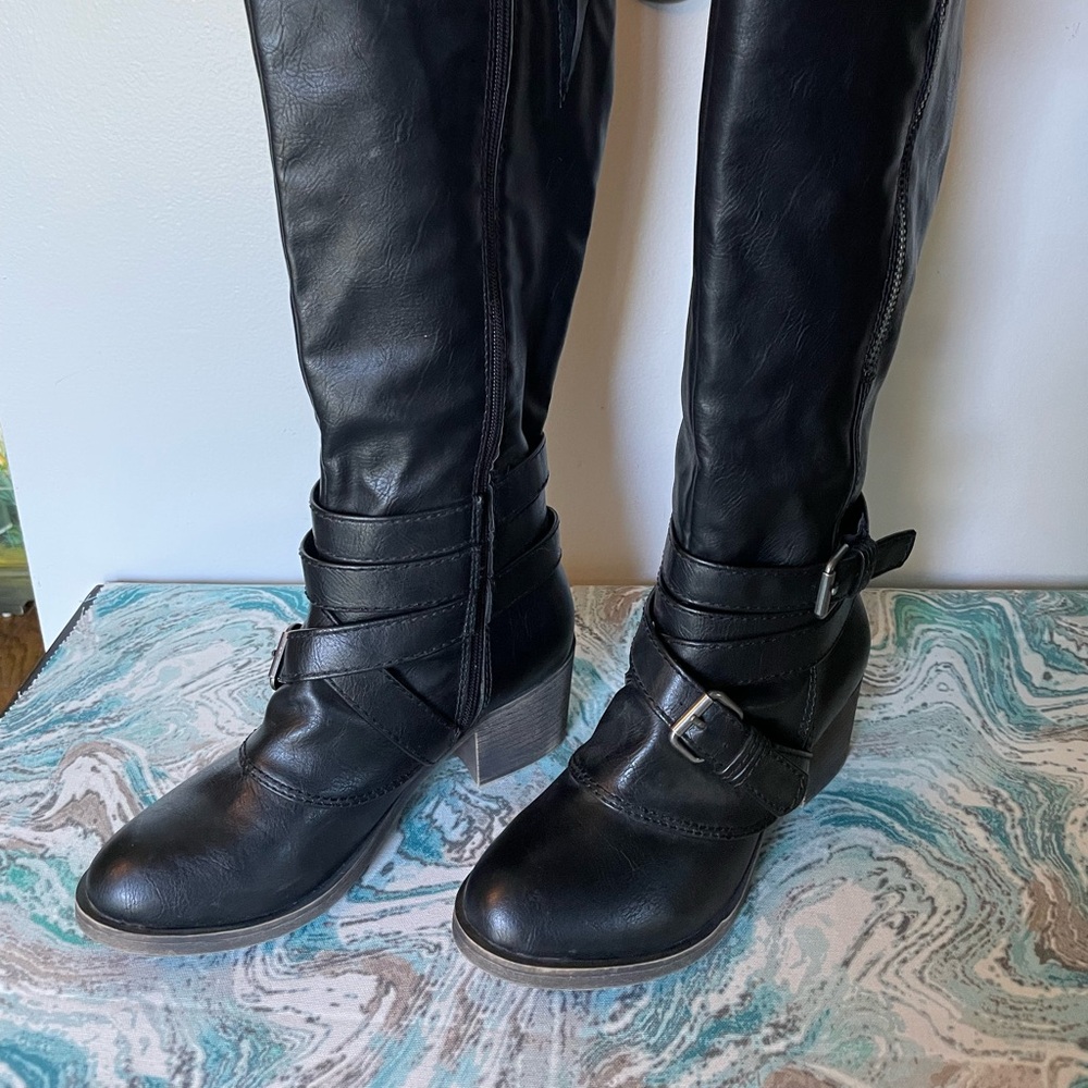 SO Quince Knee Length Boots, Size 7 - Picture 2 of 7